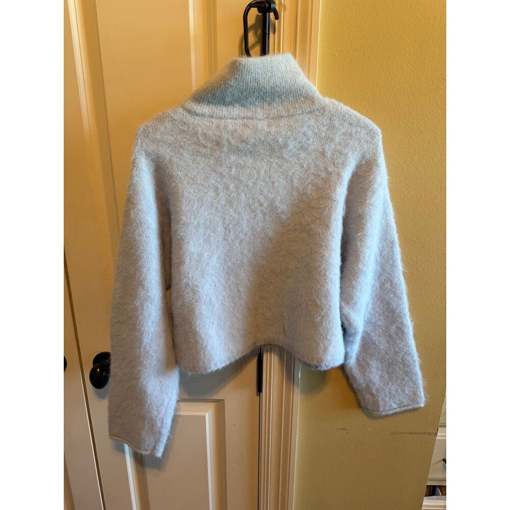 Wild Fable Light Blue Fuzzy Cropped Sweater Full Zip Closure Silver Pull XXS - Picture 5 of 13